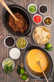 Best Nacho Bar Ideas and Toppings ...